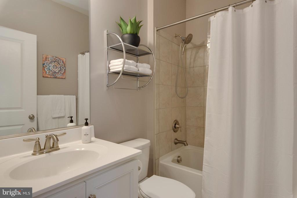 321 Bright Light Ct