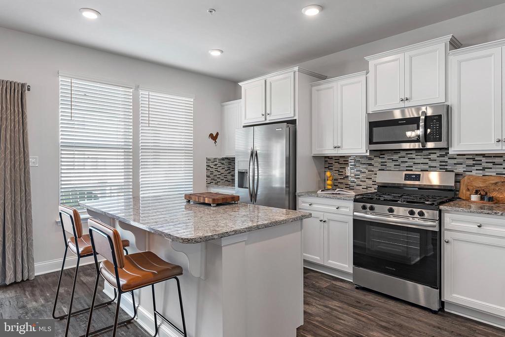 321 Bright Light Ct
