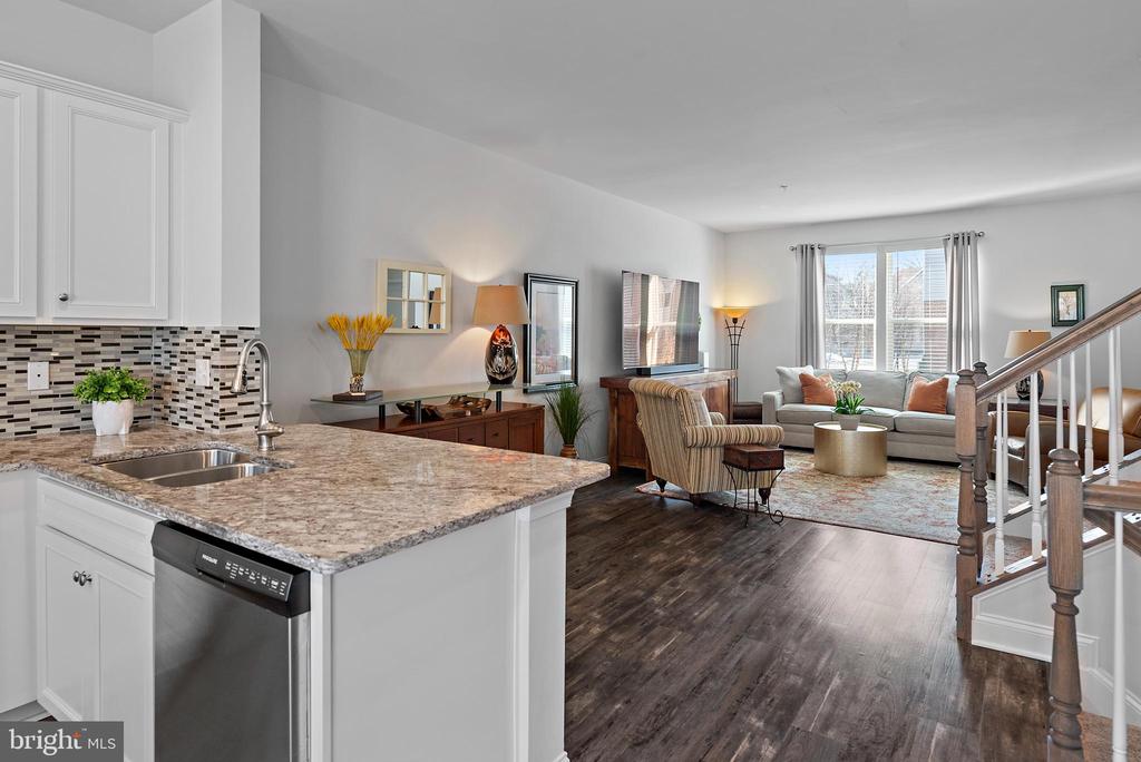 321 Bright Light Ct