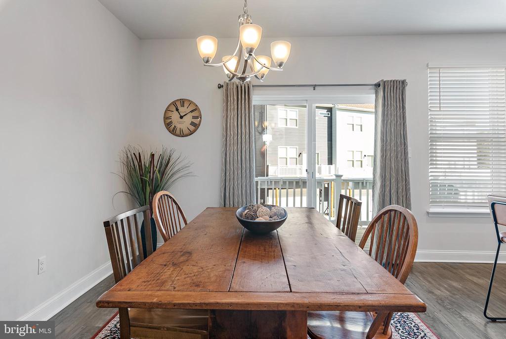 321 Bright Light Ct