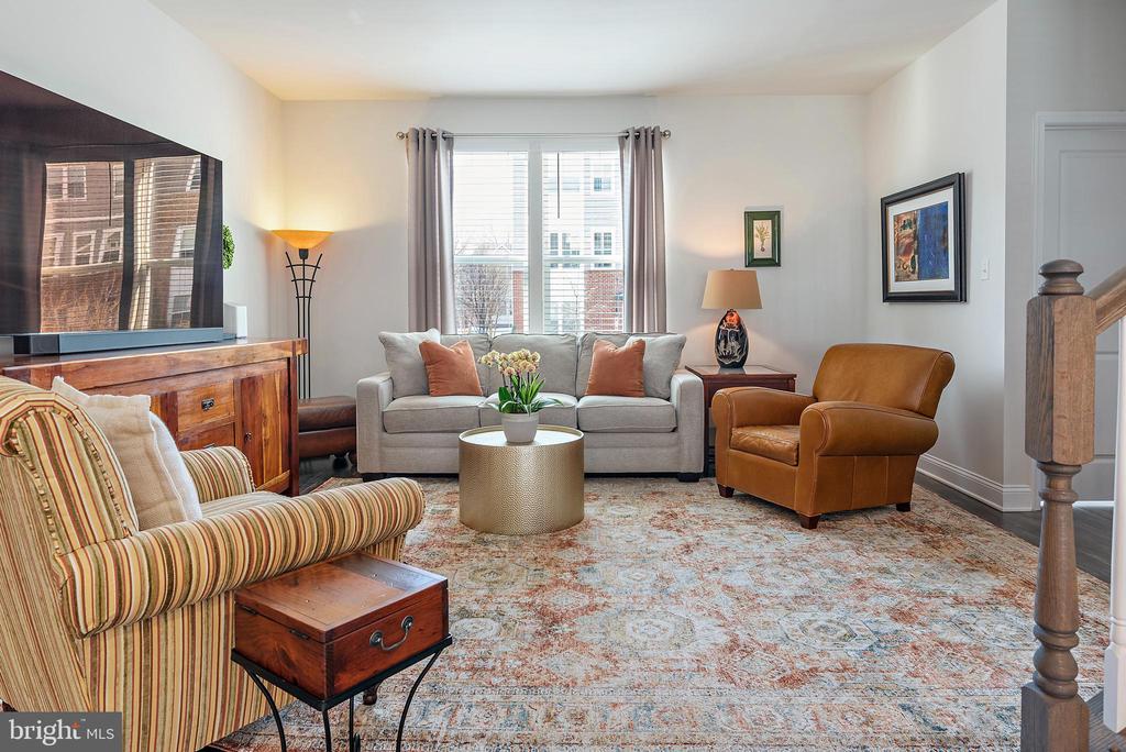 321 Bright Light Ct