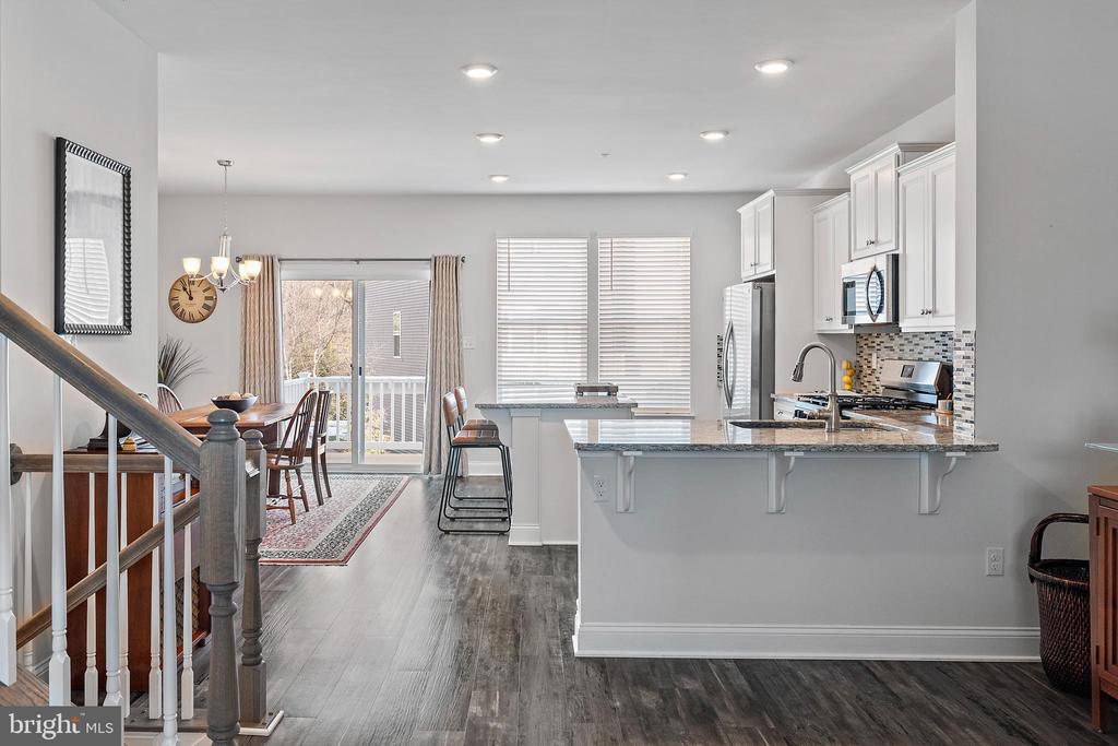321 Bright Light Ct