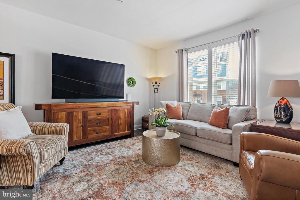 321 Bright Light Ct