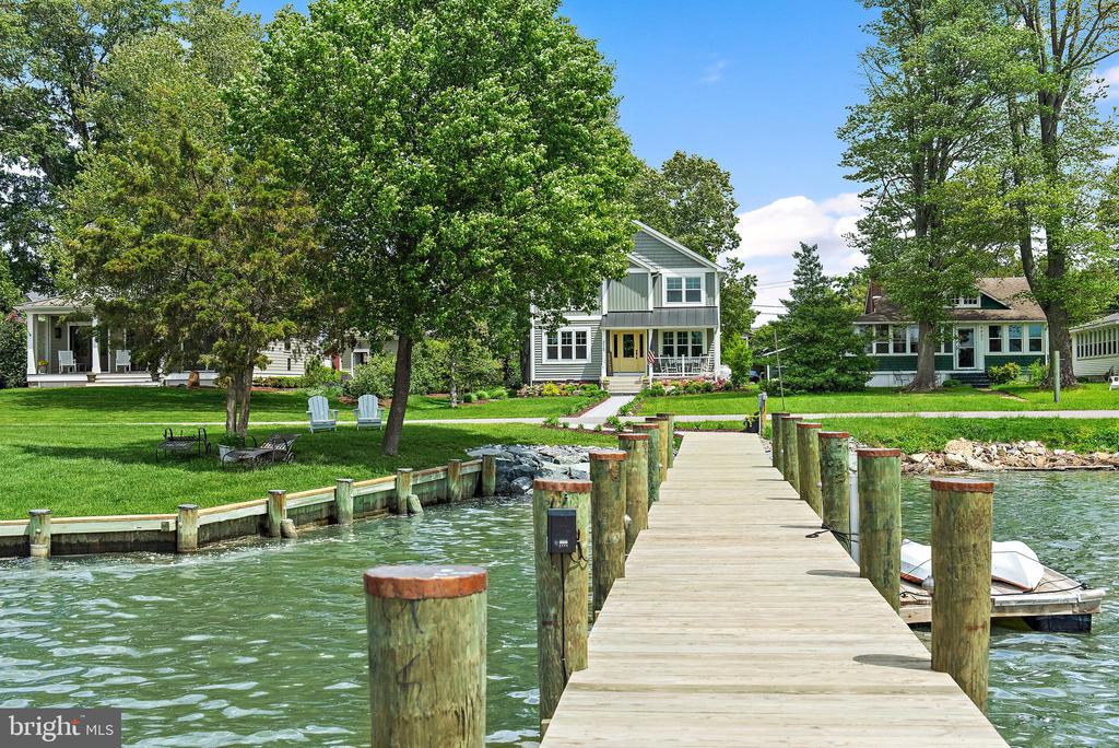 4929 Chalk Point Rd