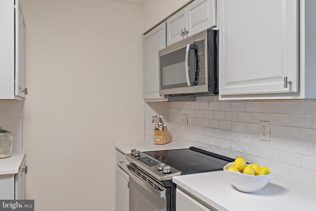 1808 Bay Ridge Ave