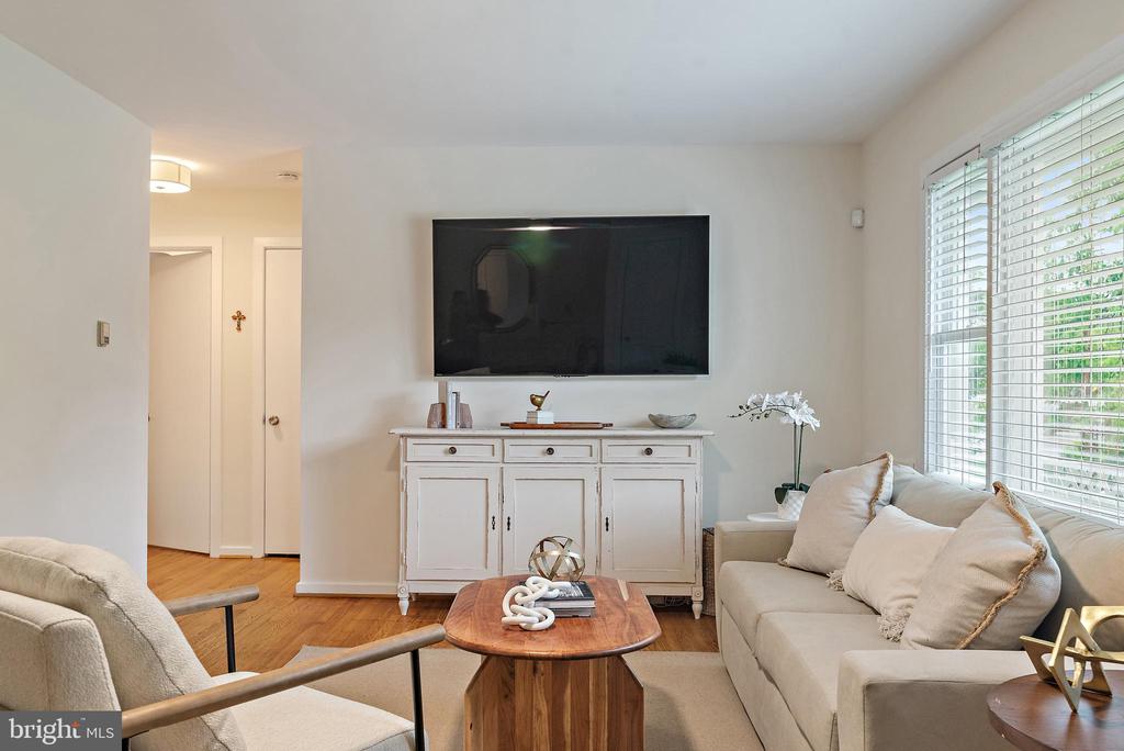 1808 Bay Ridge Ave