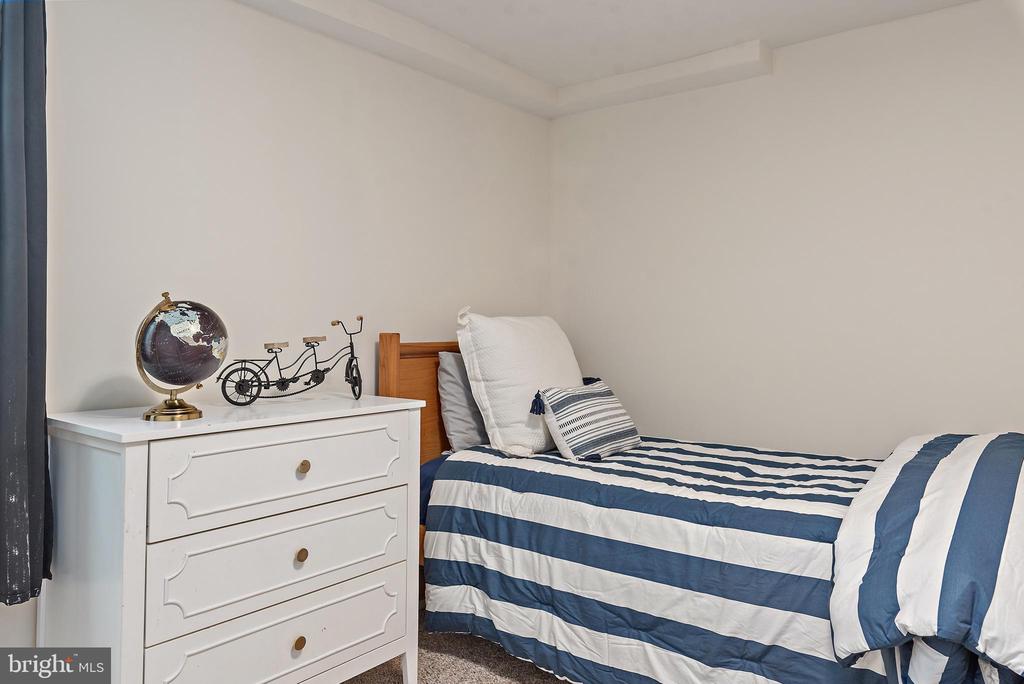 1808 Bay Ridge Ave