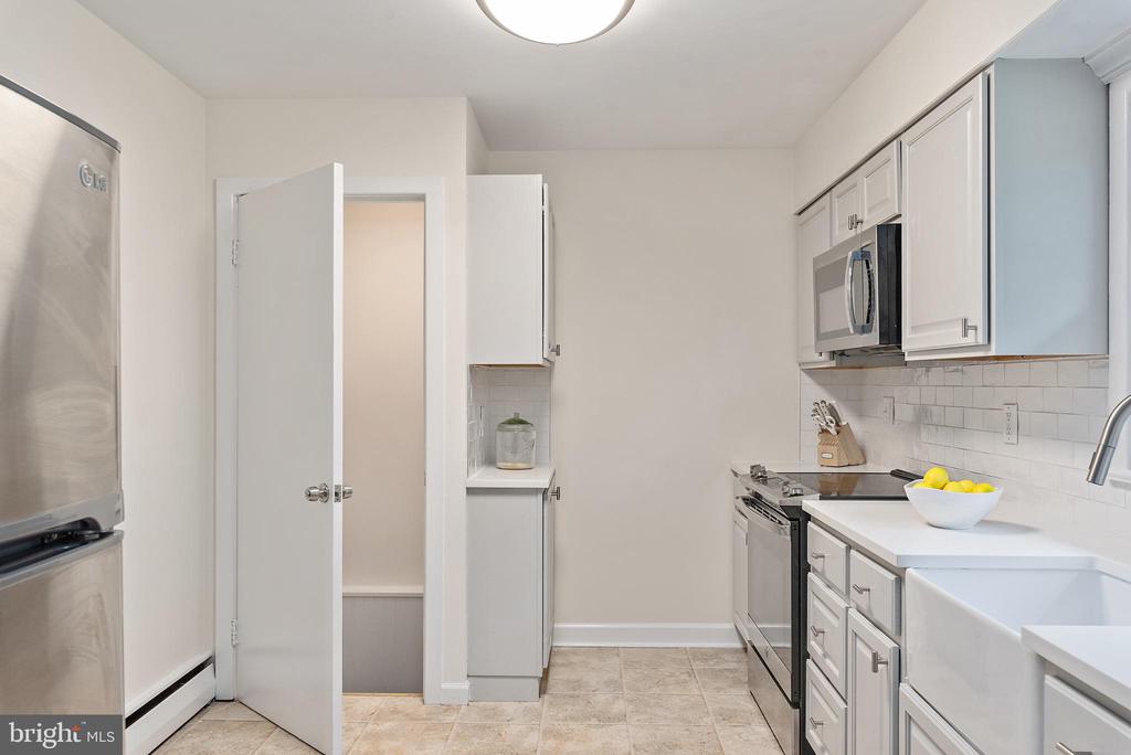 1808 Bay Ridge Ave