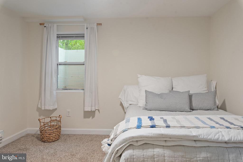 1808 Bay Ridge Ave