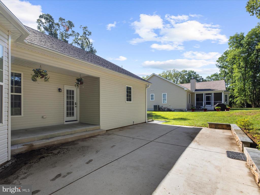 8370 Brookwood Rd
