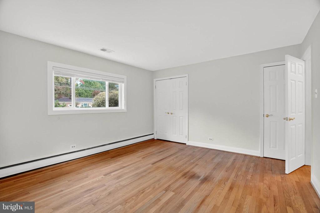 105 GIDDINGS AVENUE