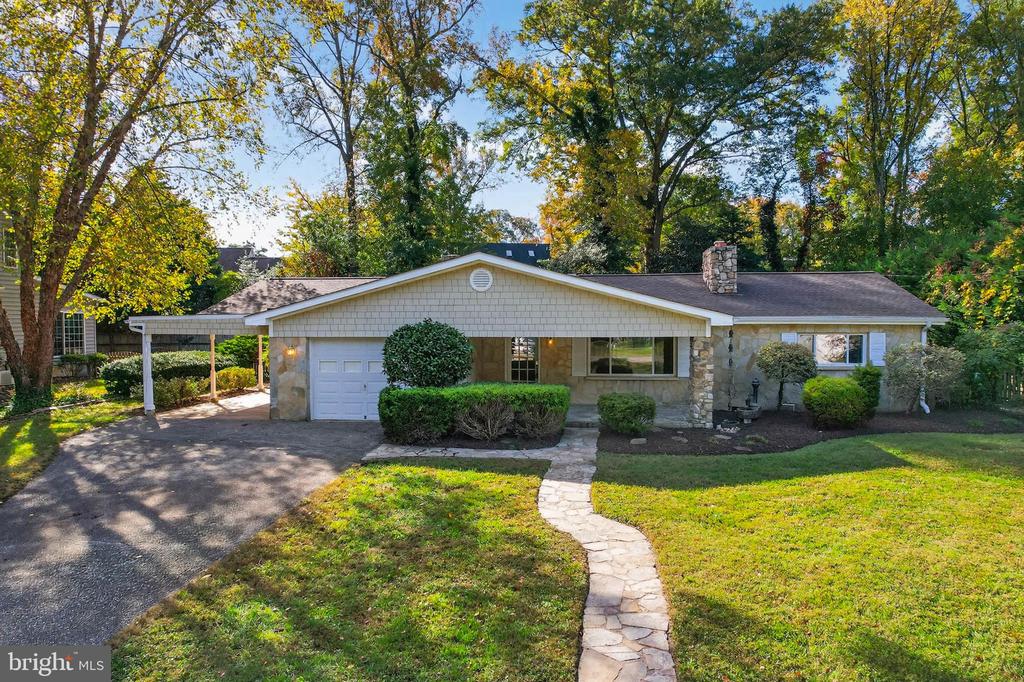 105 GIDDINGS AVENUE