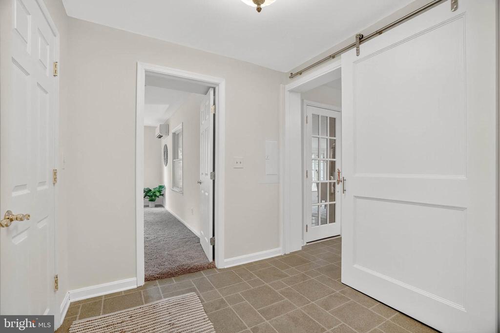105 GIDDINGS AVENUE