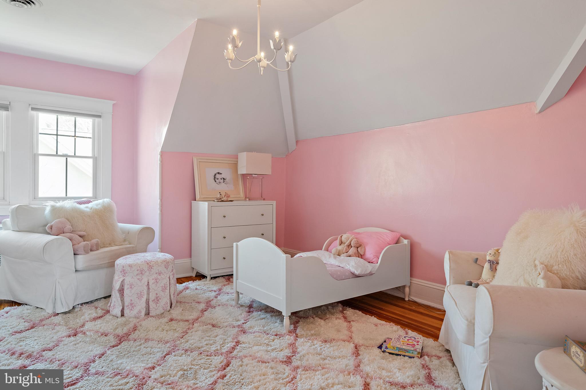 39 SOUTHGATE AVENUE
