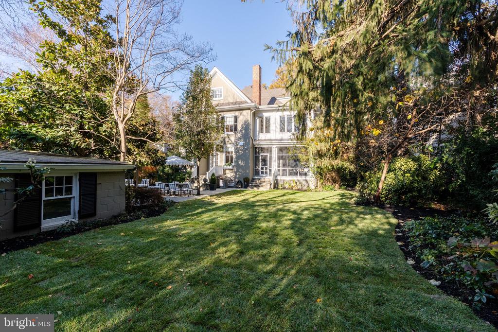 39 SOUTHGATE AVENUE