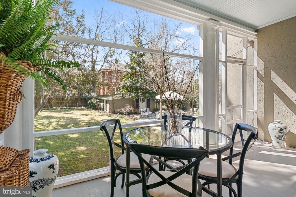 39 SOUTHGATE AVENUE