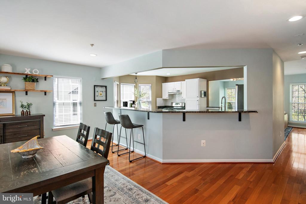 611 BELLERIVE COURT