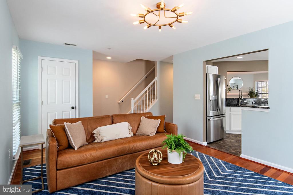 611 BELLERIVE COURT