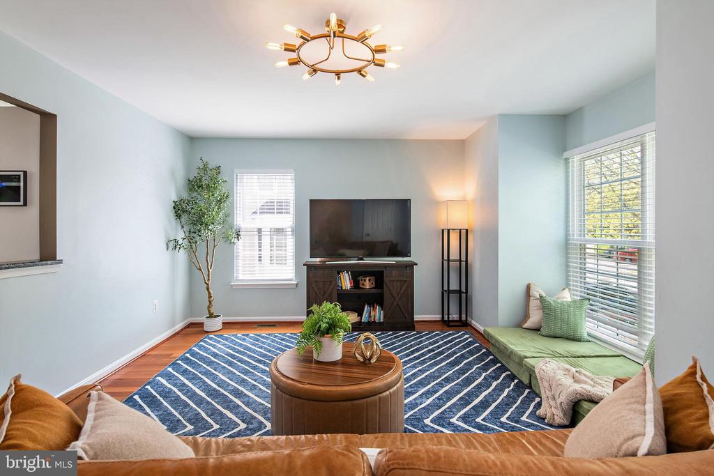 611 BELLERIVE COURT