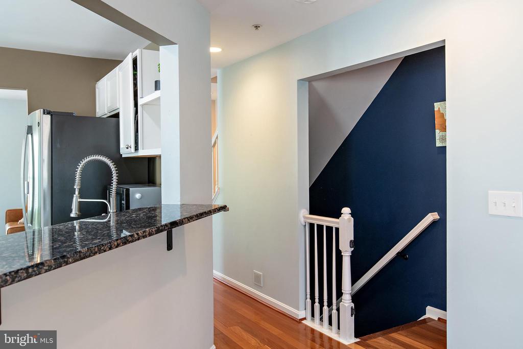611 BELLERIVE COURT