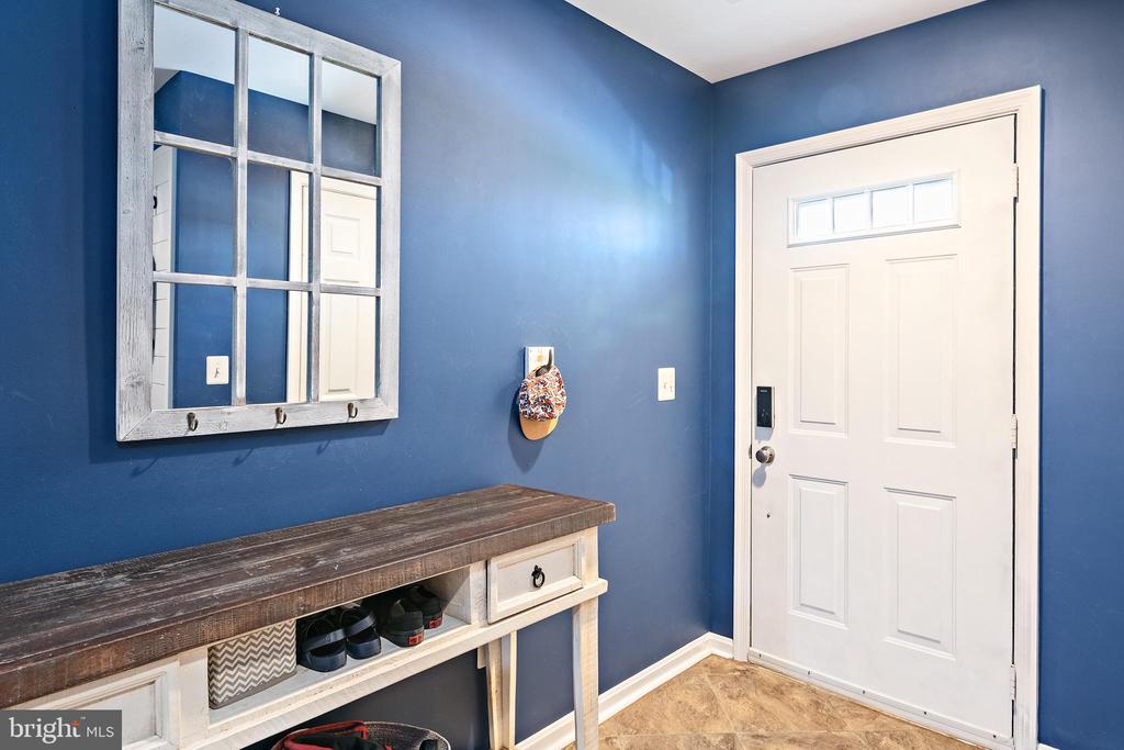 611 BELLERIVE COURT