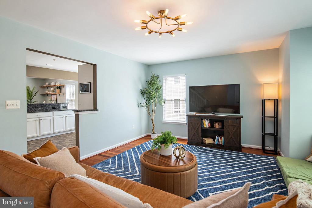 611 BELLERIVE COURT