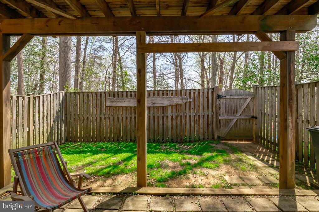 611 BELLERIVE COURT