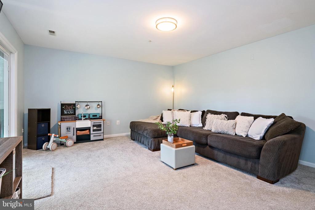 611 BELLERIVE COURT