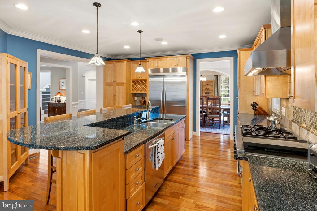 720 FANTAIL COURT