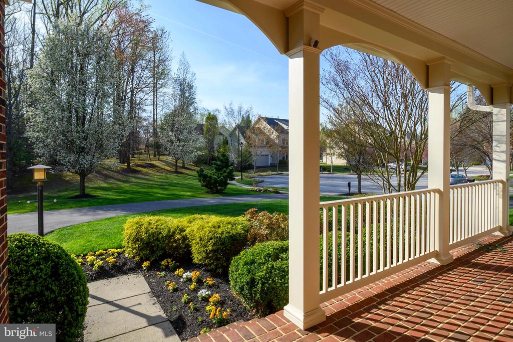 720 FANTAIL COURT