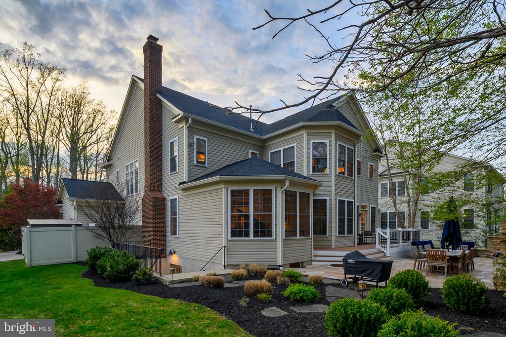 720 FANTAIL COURT