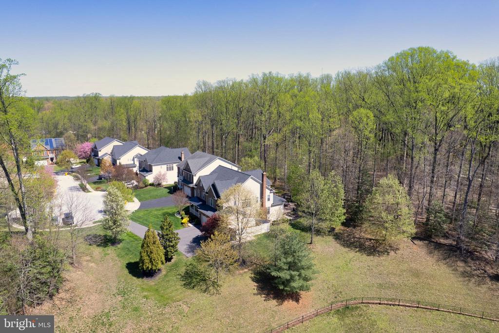 720 FANTAIL COURT