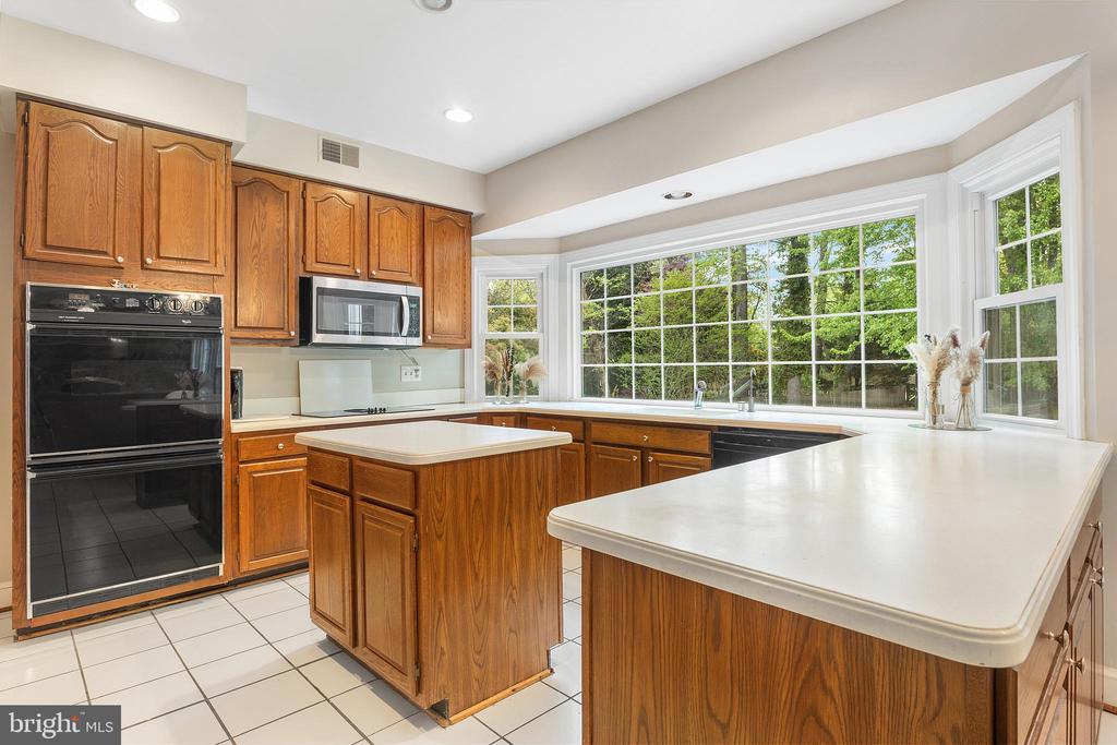 3281 CHRISLAND DRIVE