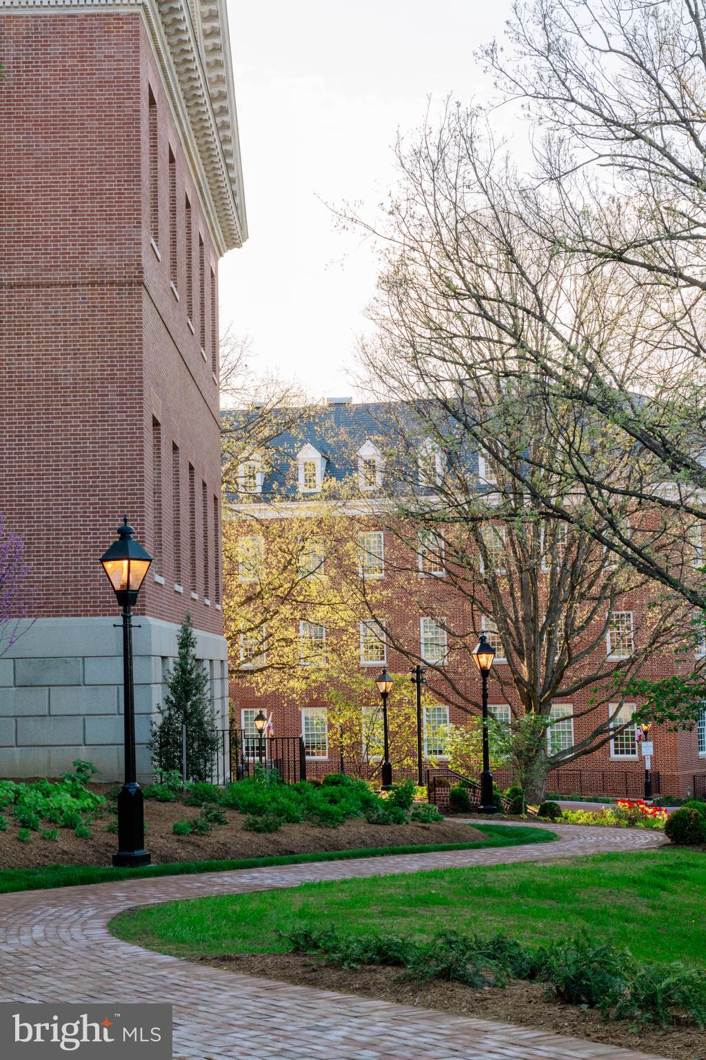 3281 CHRISLAND DRIVE