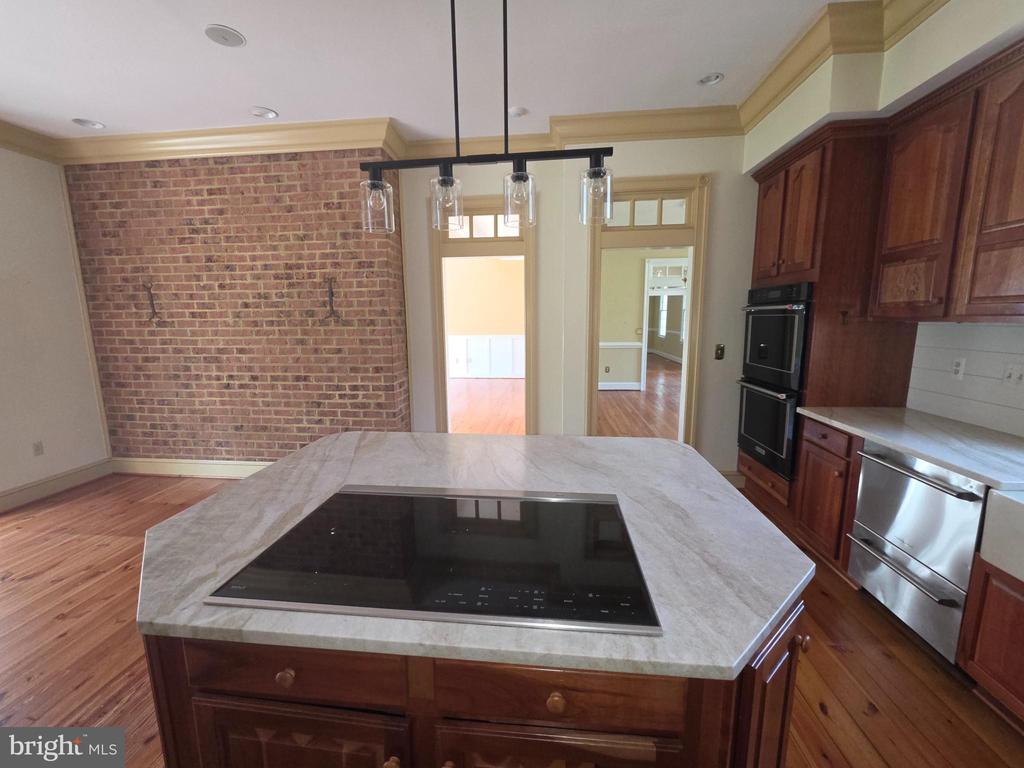1918 MACKIEBETH COURT