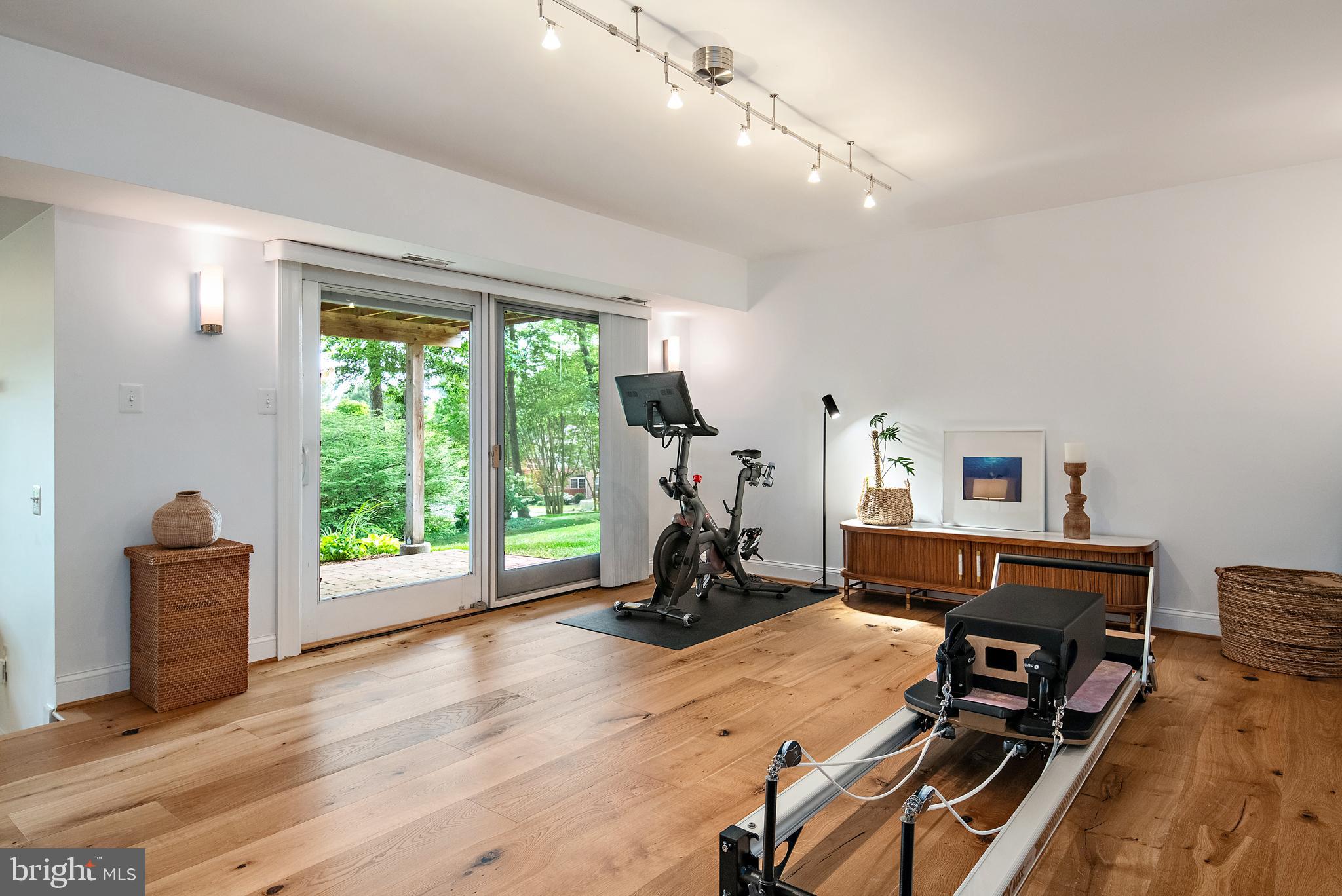 1010 S RIVER LANDING ROAD