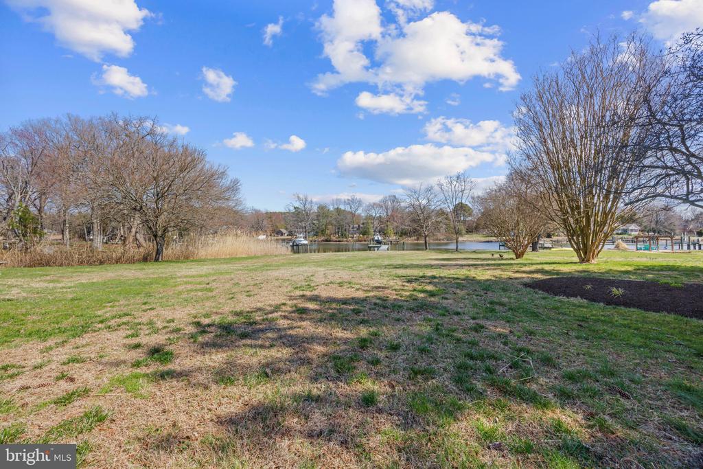 40 GREENWOOD SHOALS