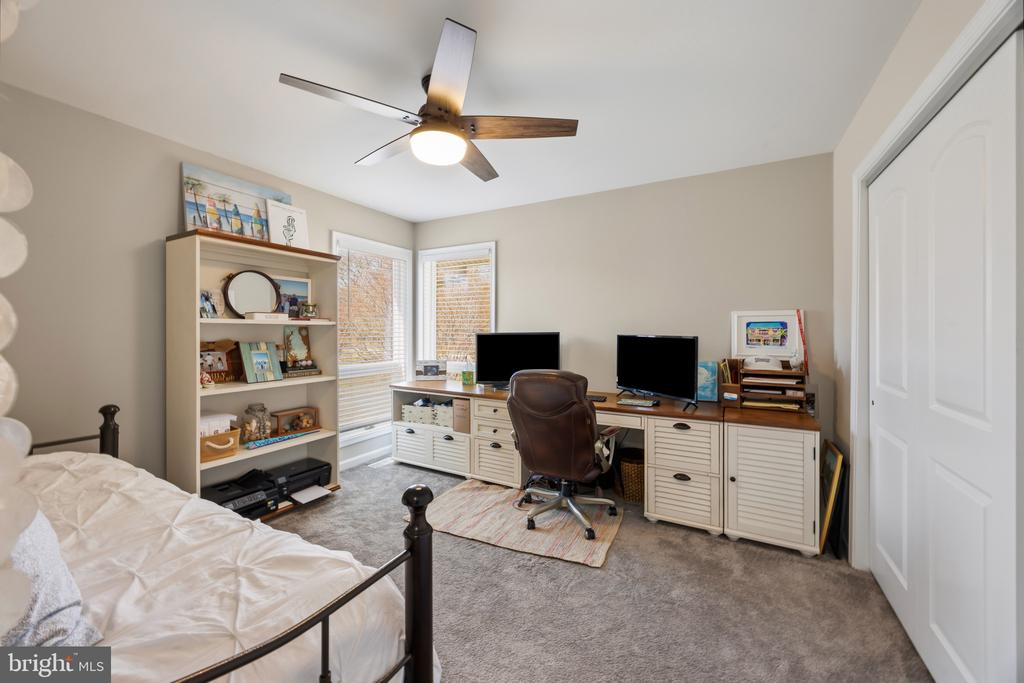 40 GREENWOOD SHOALS
