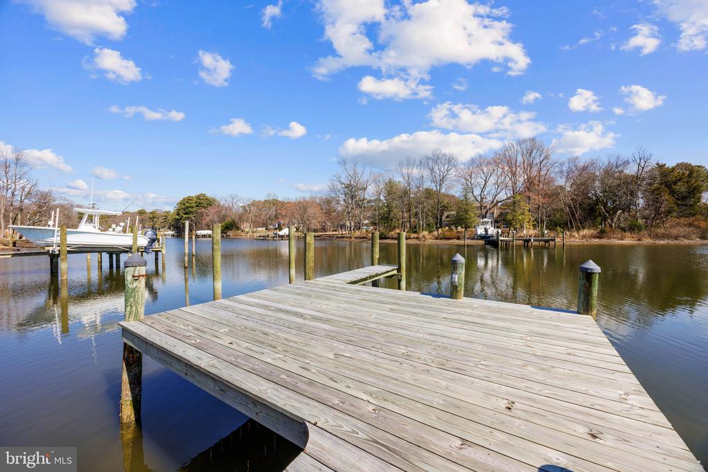 40 GREENWOOD SHOALS