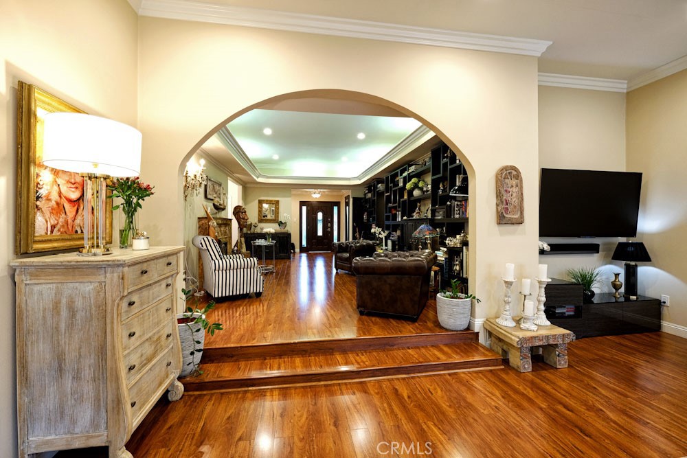 4727 Greenbush Avenue