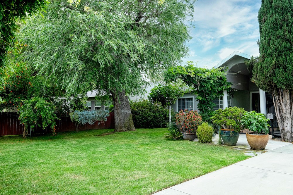 4727 Greenbush Avenue