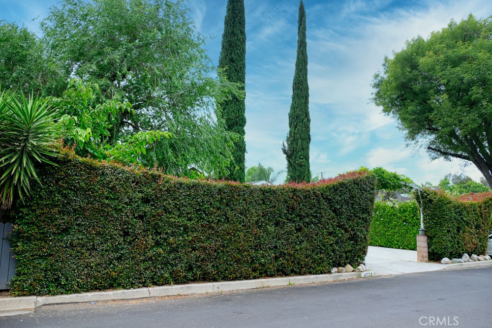 4727 Greenbush Avenue