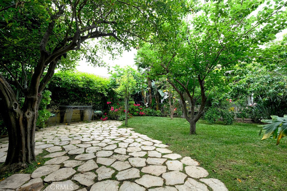 4727 Greenbush Avenue