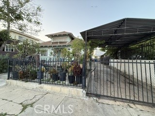 1457 W 25th