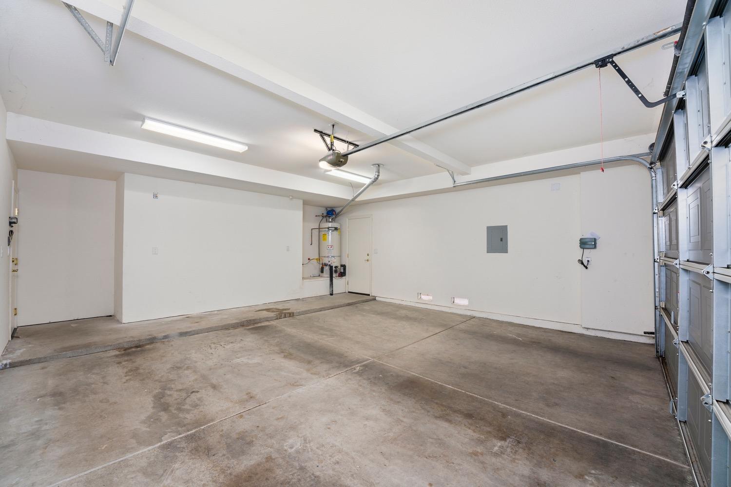 1501 Deer Hollow Way