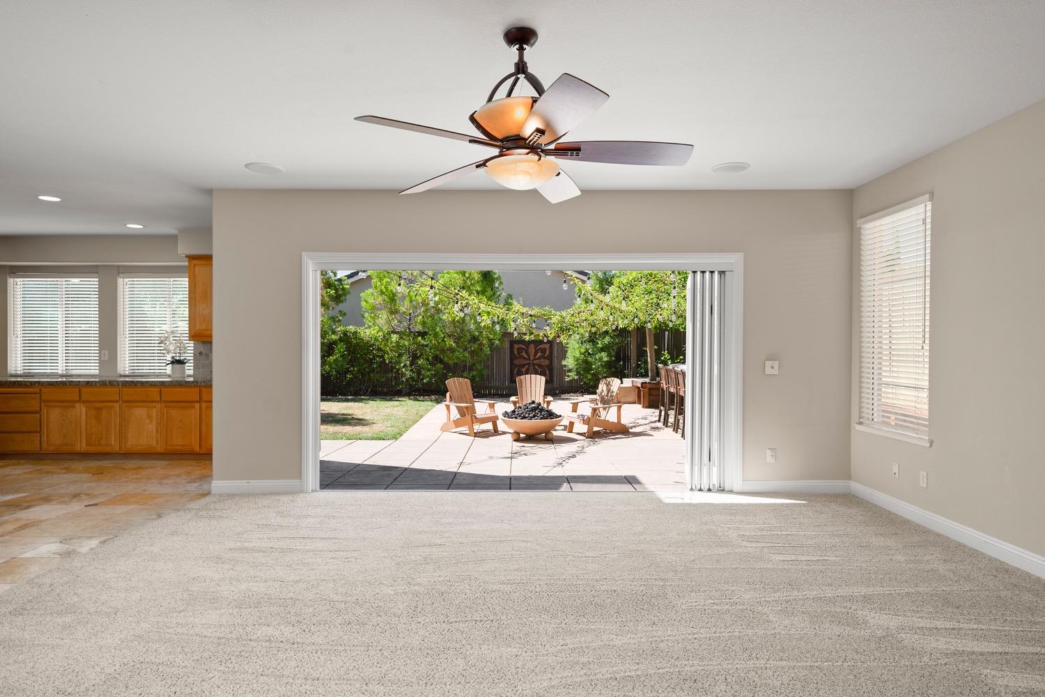 1501 Deer Hollow Way