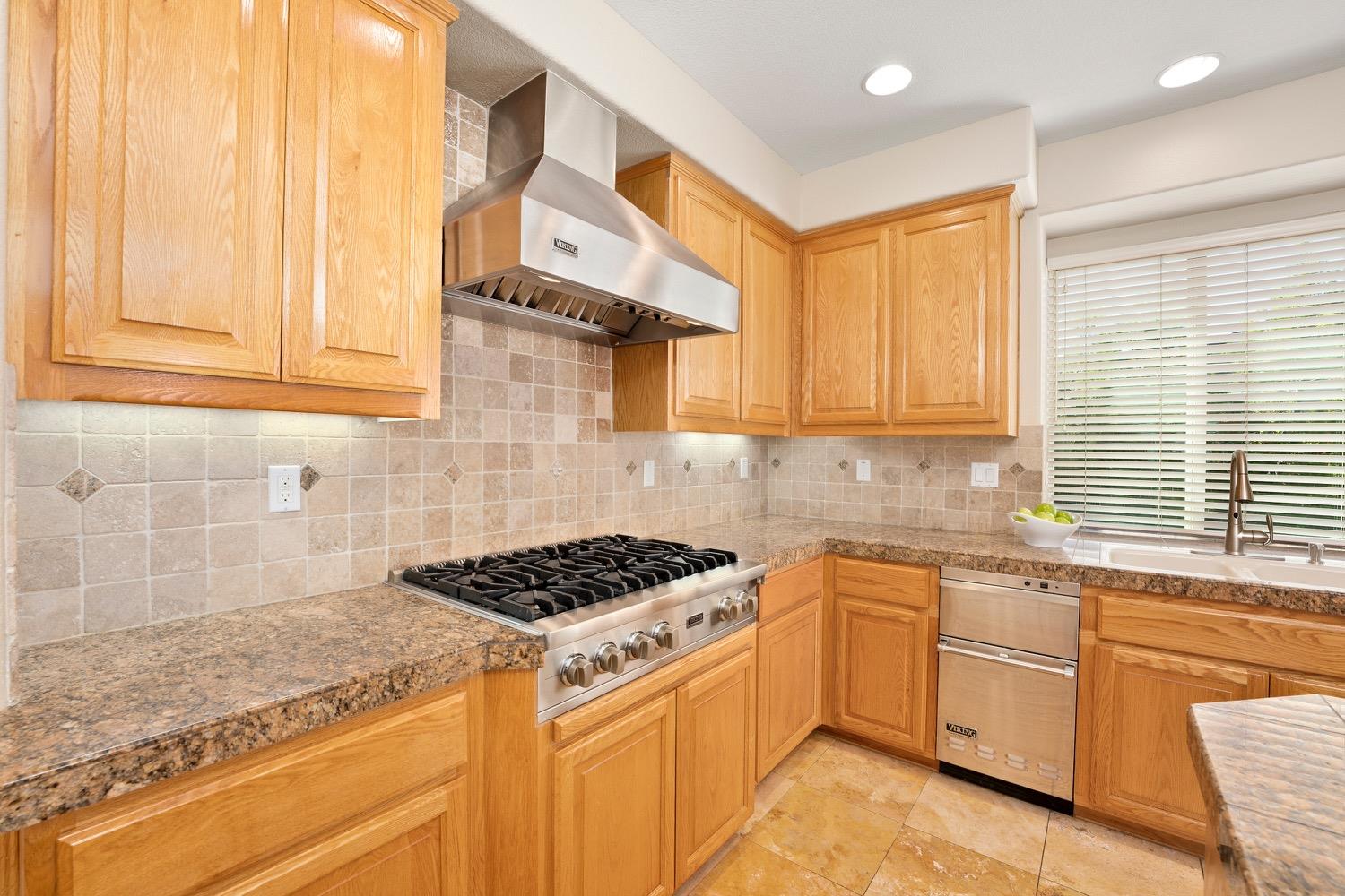 1501 Deer Hollow Way