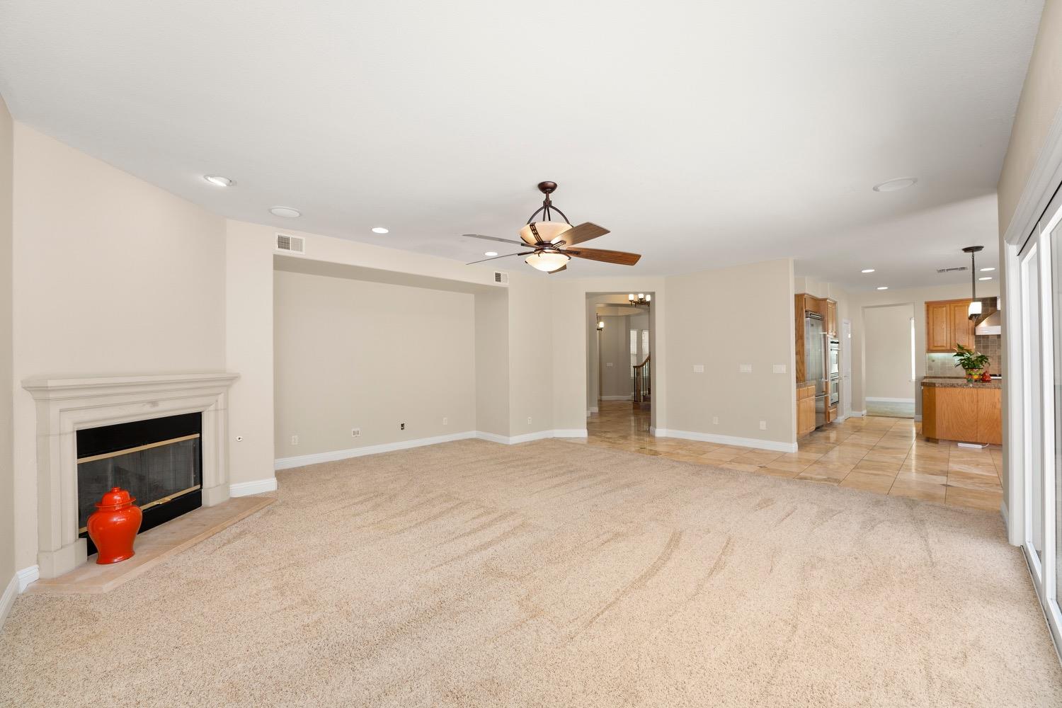 1501 Deer Hollow Way