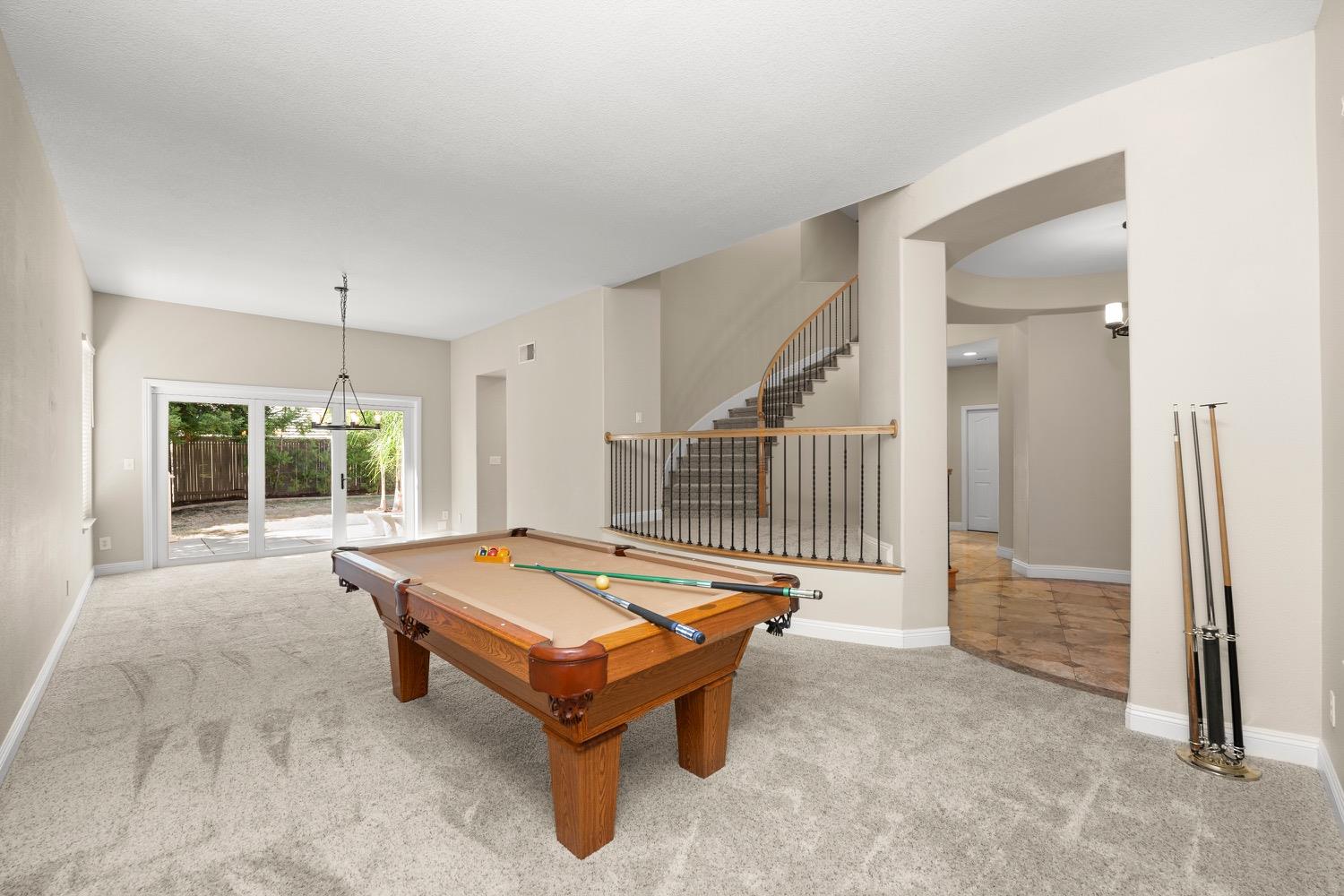 1501 Deer Hollow Way