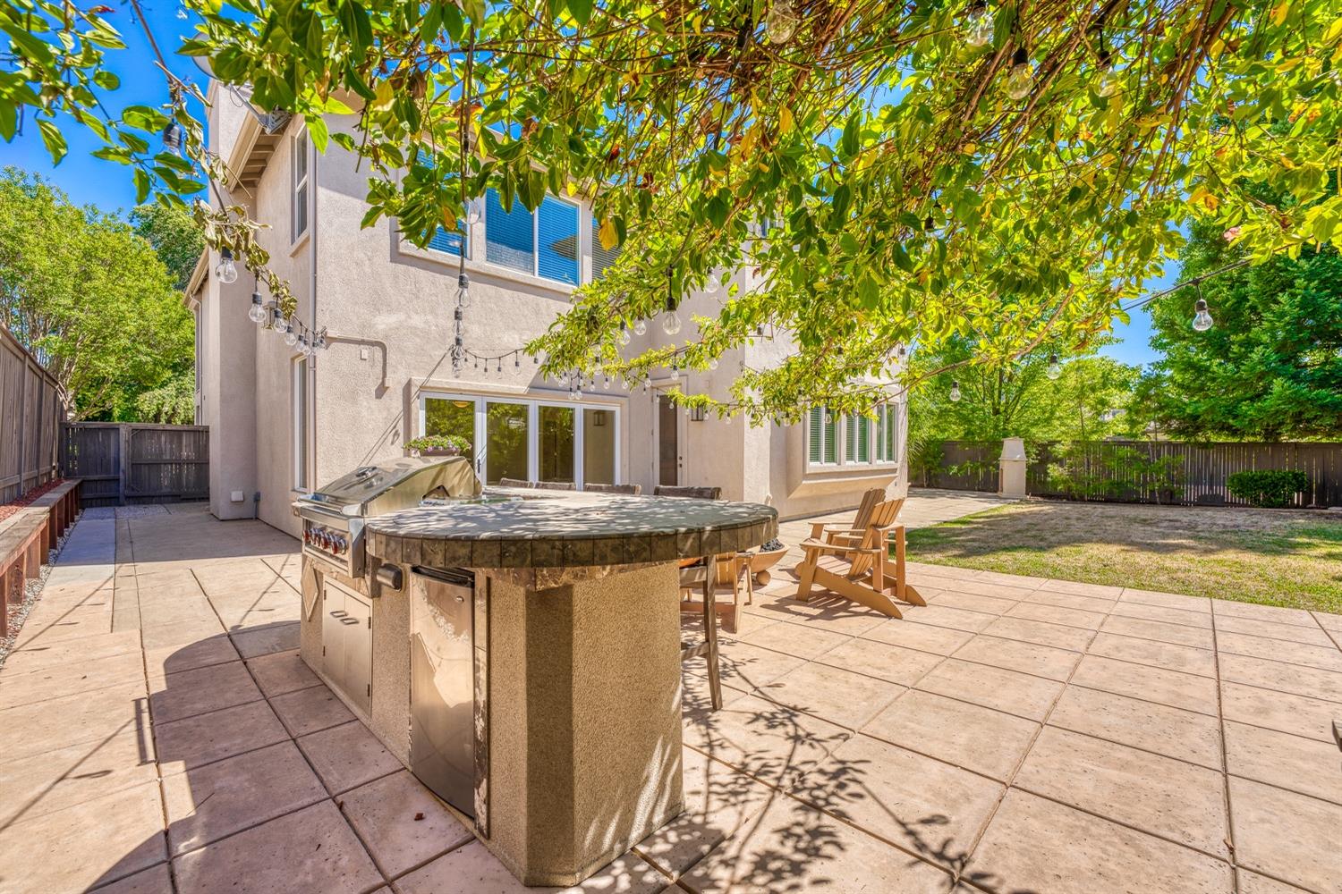 1501 Deer Hollow Way